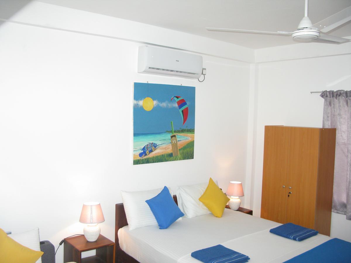 Anuhas Airport Villas Katunayaka Esterno foto