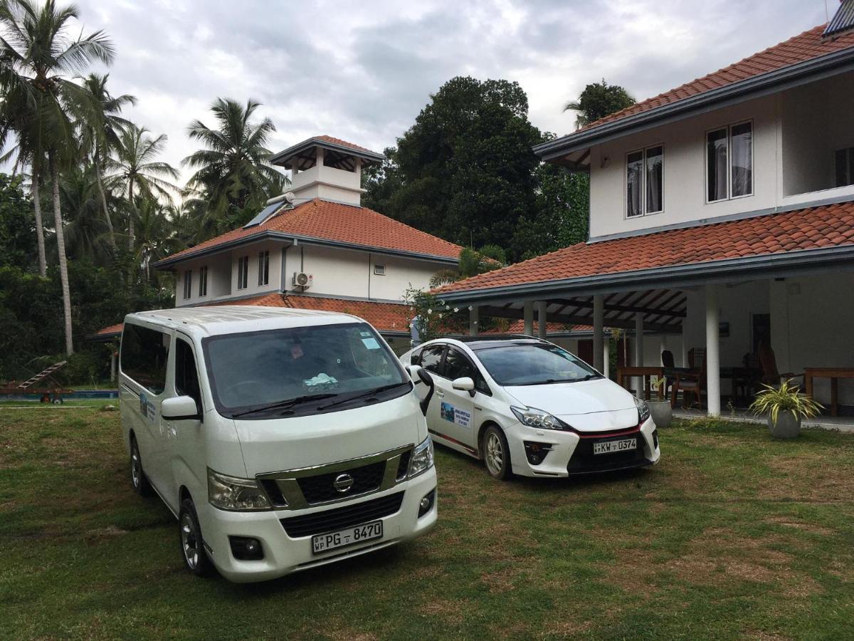 Anuhas Airport Villas Katunayaka Esterno foto